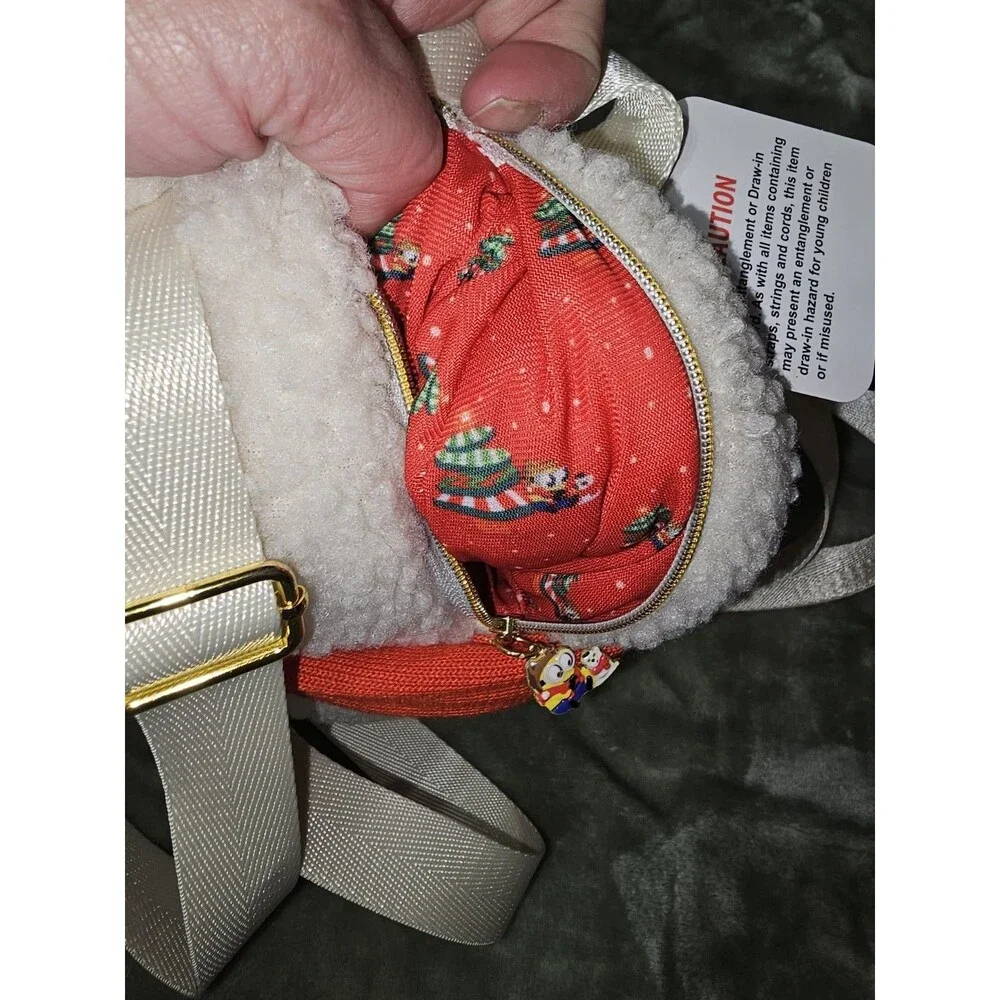 Universal Studios Despicable Me Minions Christmas Snowman Tim Mini Bag NWT